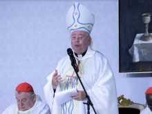Cardinal Jean-Claude Hollerich celebrates Mass at the International Eucharistic Congress in Budapest, Hungary, Sept. 10, 2021.